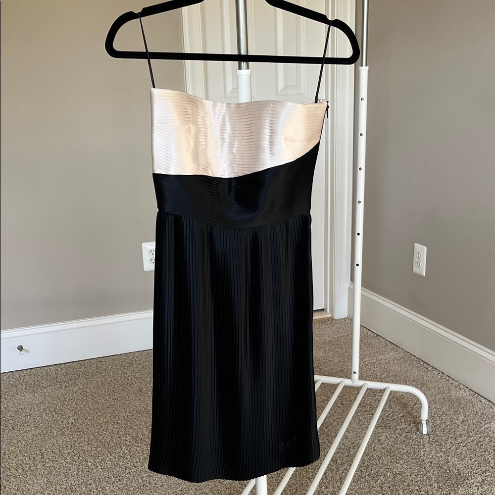 Chic Strapless Black and White Dress